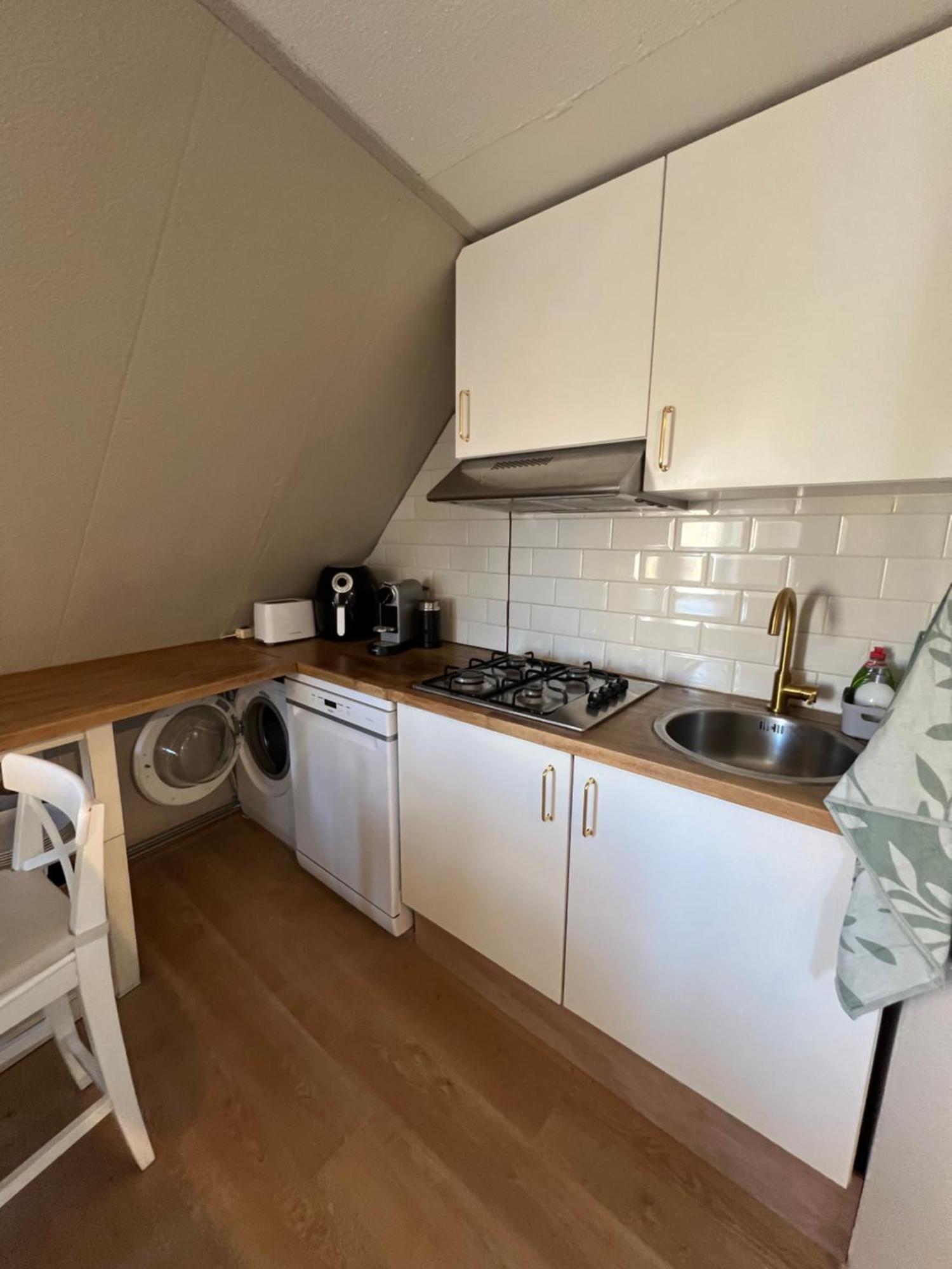 Apartment Beachfront With Sunset View