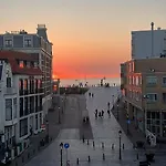 Beachfront Studio With Sunset View
